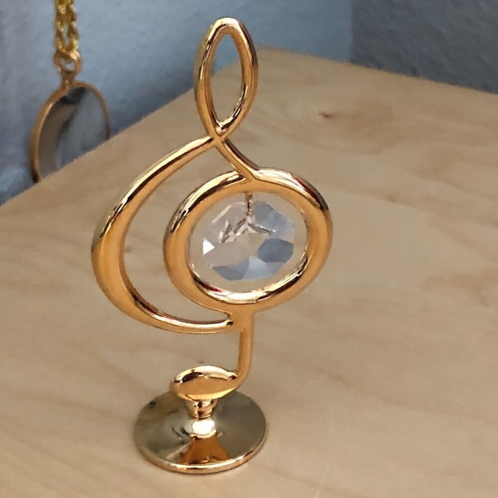 24 Gold Plated Austrian Crytal Golden Treble Clef Music Note Stand